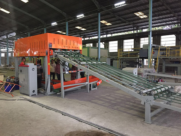 8x4 ft Vacuum Veneer Stacker